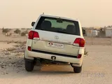 تويوتا لاند كروزر VXR 2015